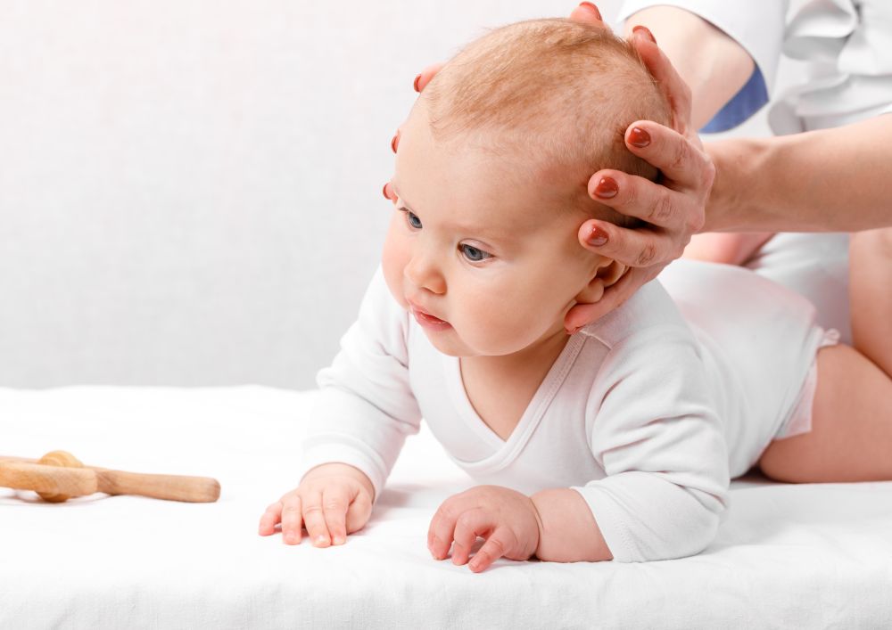 Dětská fyzioterapeutka na Dni mateřství